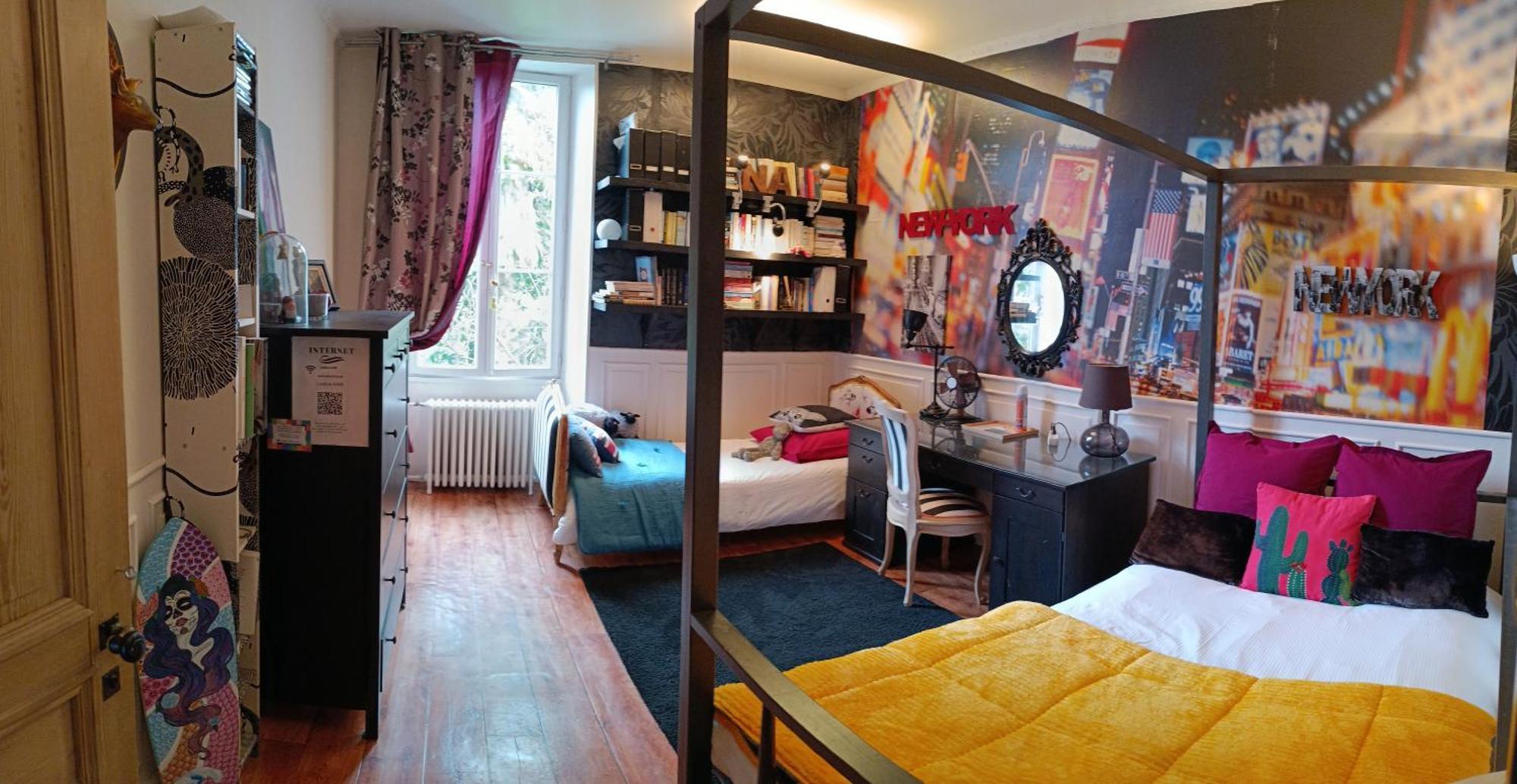 Buky Palace Pons Bagian luar foto