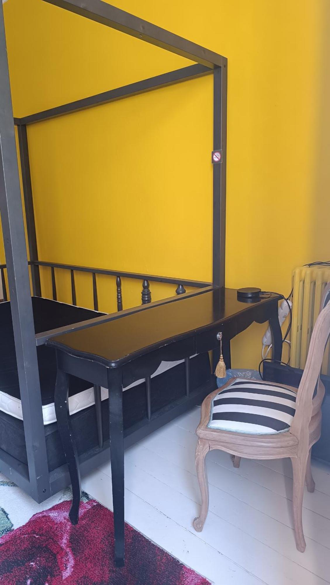 Buky Palace Pons Bagian luar foto